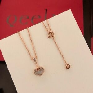 Elegant Rose Gold Necklace with Crystal Accents